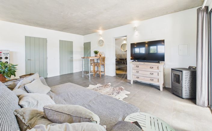 Image No.21-3 Bed Villa for sale