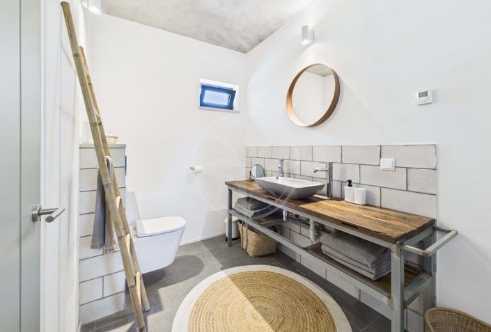 Image No.23-3 Bed Villa for sale