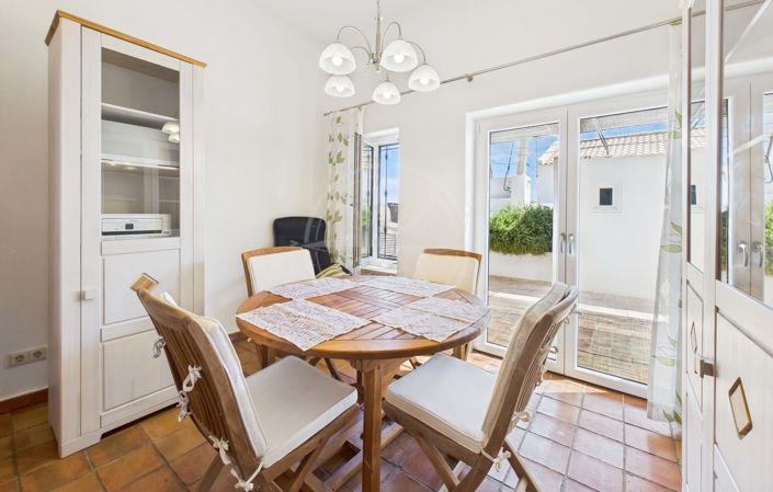 Image No.15-2 Bed Villa for sale