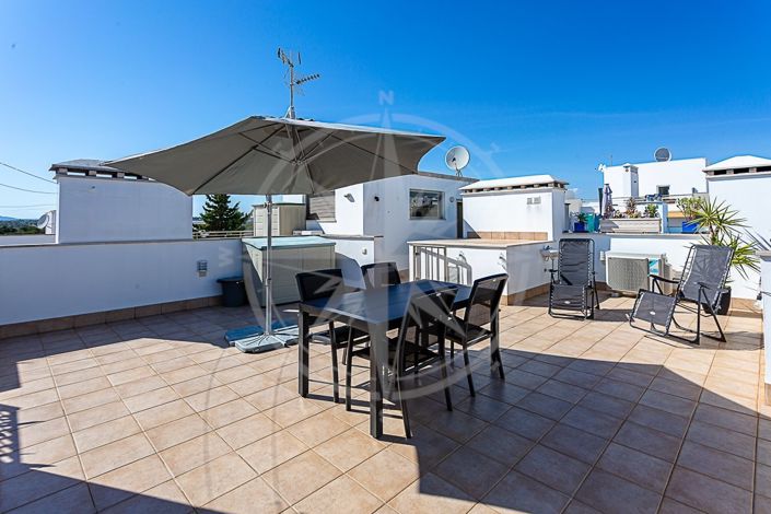 Image No.20-2 Bed Apartment for sale