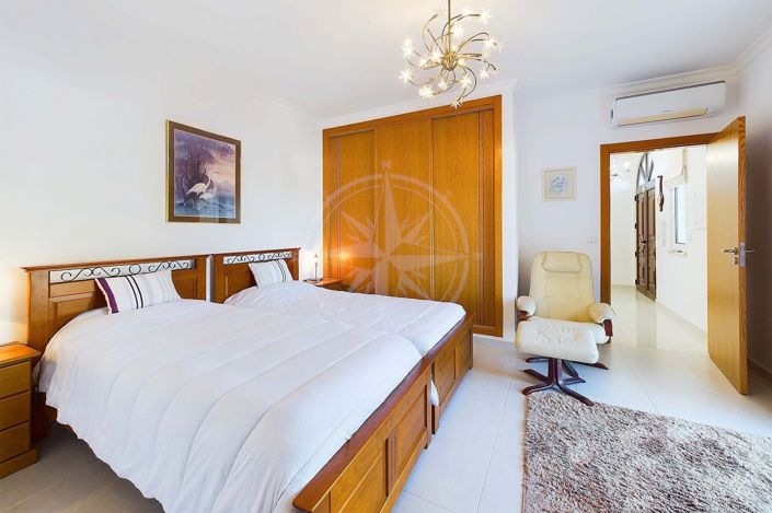 Image No.18-4 Bed Villa for sale