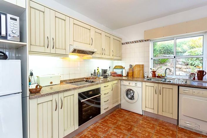 Image No.14-3 Bed Townhouse for sale