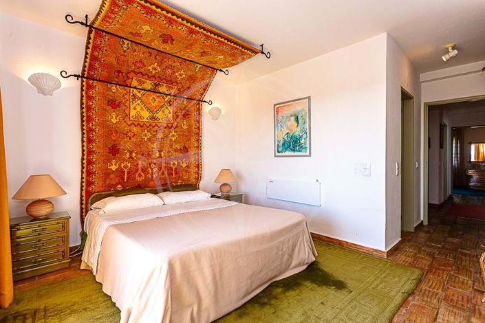 Image No.18-3 Bed Townhouse for sale