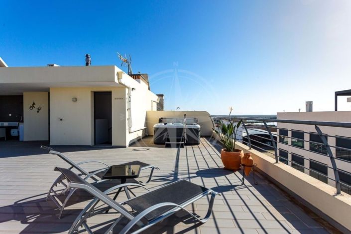 Image No.17-3 Bed Apartment for sale