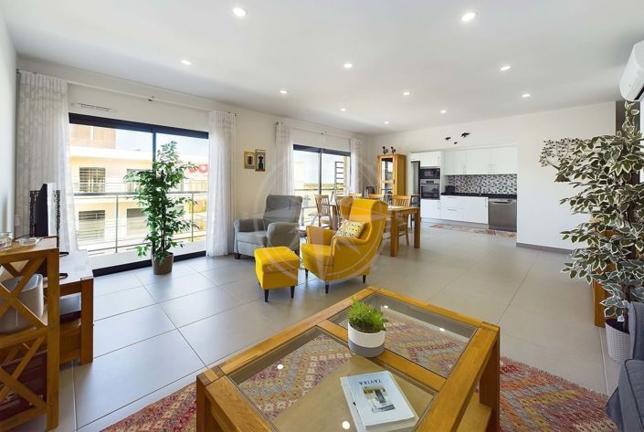 Image No.4-3 Bed Apartment for sale