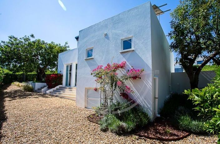 Image No.25-4 Bed Villa for sale