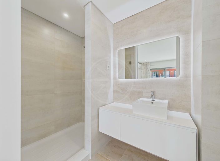 Image No.27-3 Bed Villa for sale