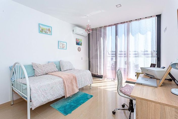 Image No.17-3 Bed Villa for sale