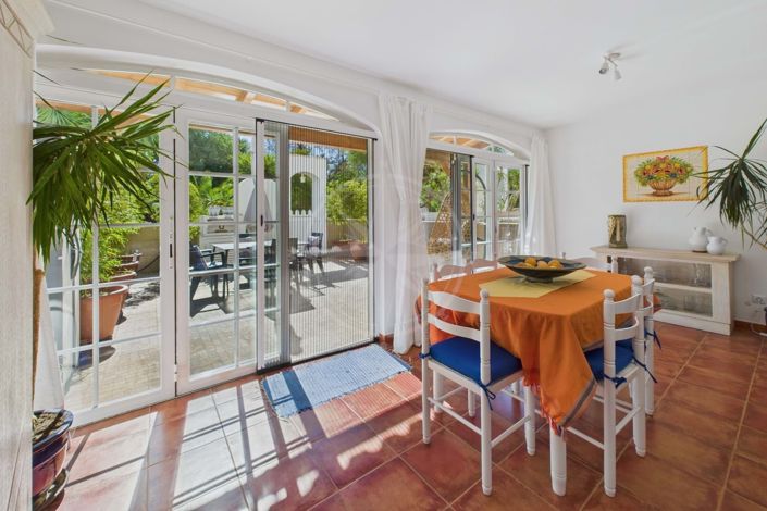 Image No.5-2 Bed Townhouse for sale