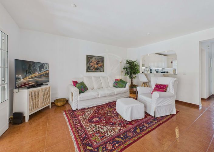 Image No.8-2 Bed Townhouse for sale