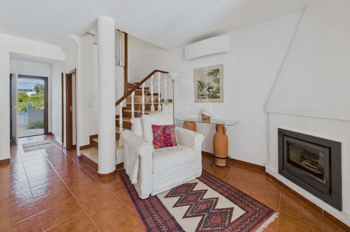 Image No.10-2 Bed Townhouse for sale