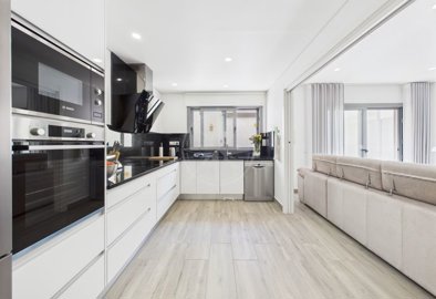 1987-361084-0086b5b4f2b294297643049c268e89554