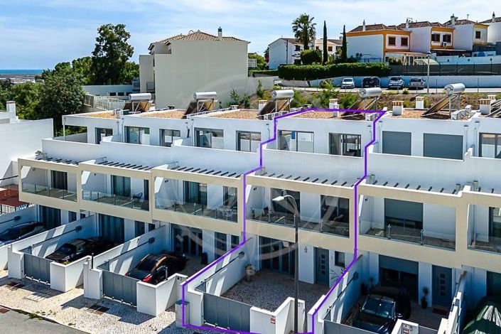 Image No.3-4 Bed Townhouse for sale