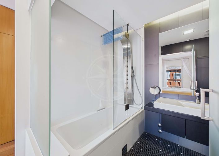 Image No.19-3 Bed Villa for sale