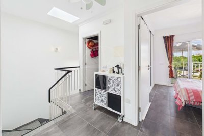 1987-362118-0086b5b4f2b294297643049c268e89554