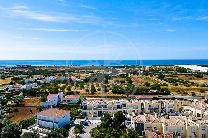 Image No.22-3 Bed Townhouse for sale