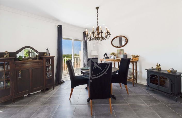 Image No.8-3 Bed Townhouse for sale