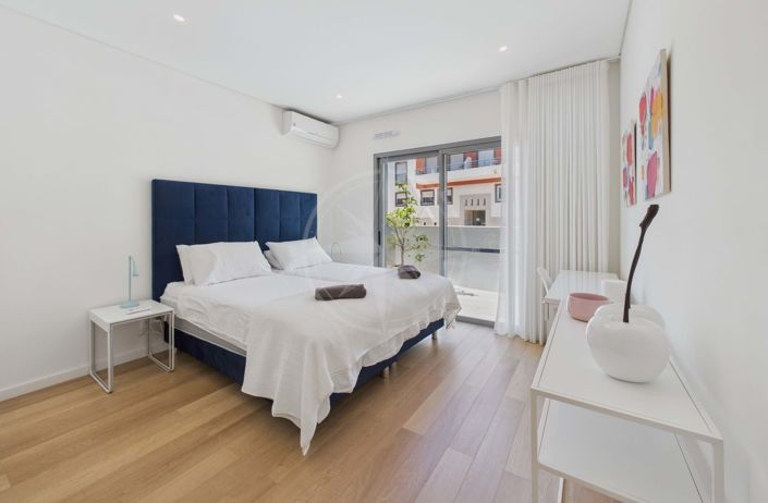 Image No.17-3 Bed Villa for sale