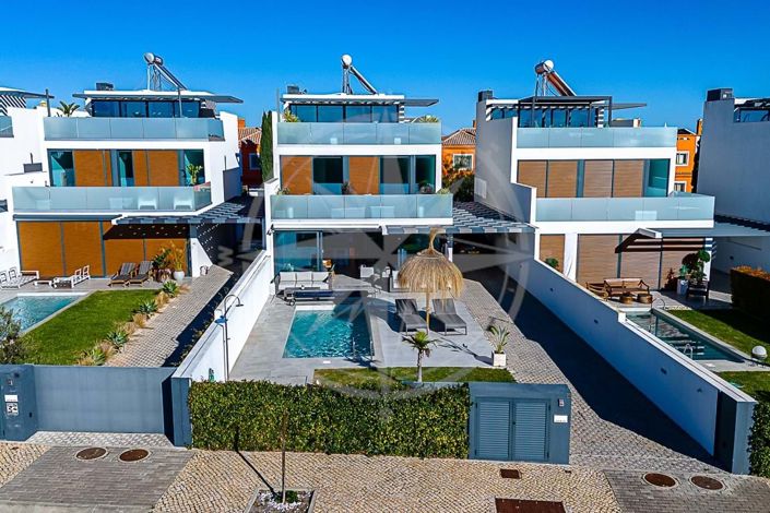 Image No.3-3 Bed Villa for sale