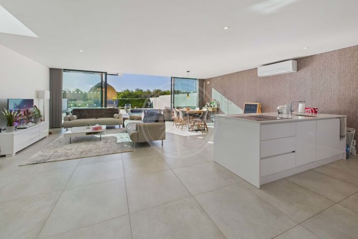 Image No.9-3 Bed Villa for sale