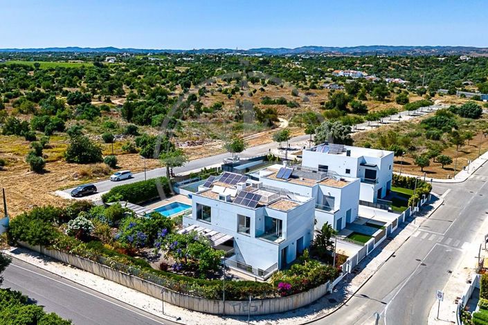 Image No.19-4 Bed Villa for sale