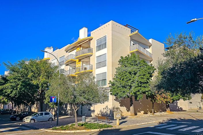 Image No.2-3 Bed Apartment for sale