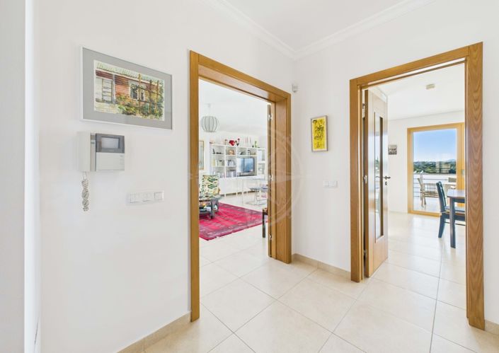 Image No.10-3 Bed Apartment for sale