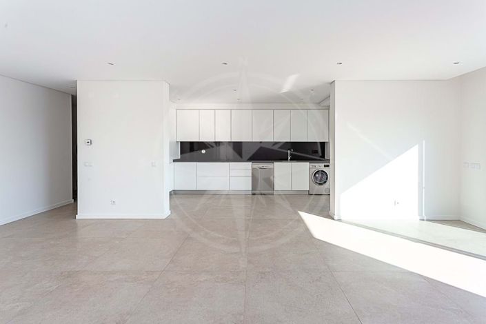 Image No.6-Apartment for sale