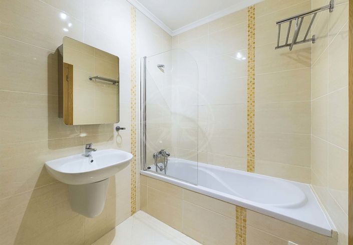 Image No.15-4 Bed Apartment for sale