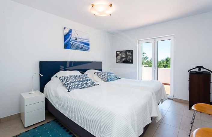 Image No.20-4 Bed Villa for sale