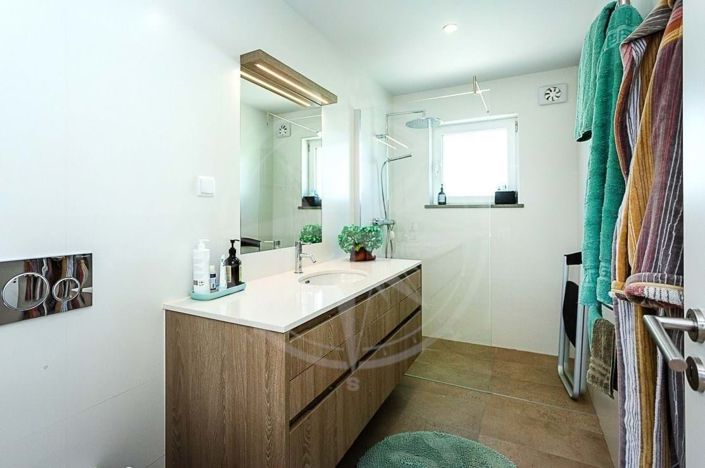 Image No.22-4 Bed Villa for sale