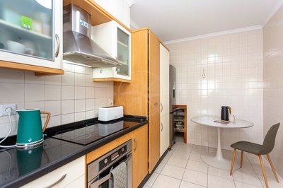 1987-364847-0086b5b4f2b294297643049c268e89554