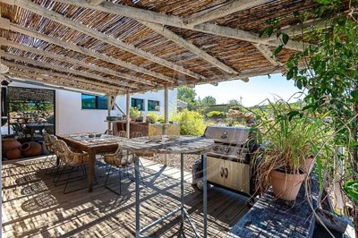 1987-364821-0086b5b4f2b294297643049c268e89554