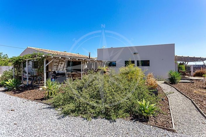 Image No.29-3 Bed Villa for sale