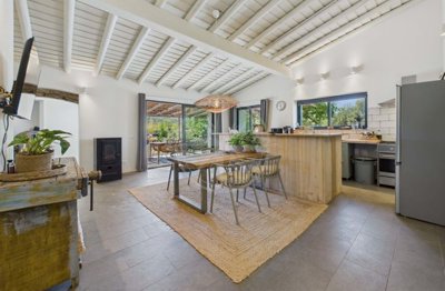 1987-364821-0086b5b4f2b294297643049c268e89554