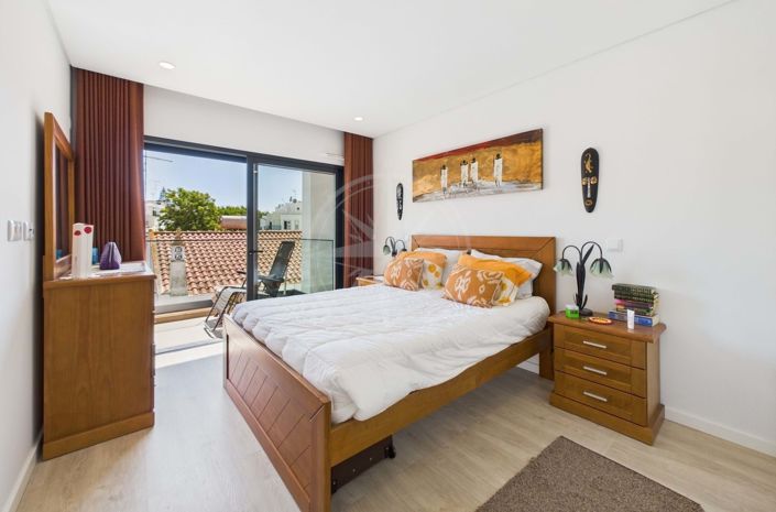 Image No.7-3 Bed Apartment for sale