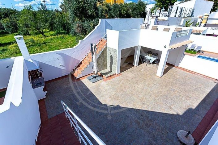 Image No.19-5 Bed Townhouse for sale