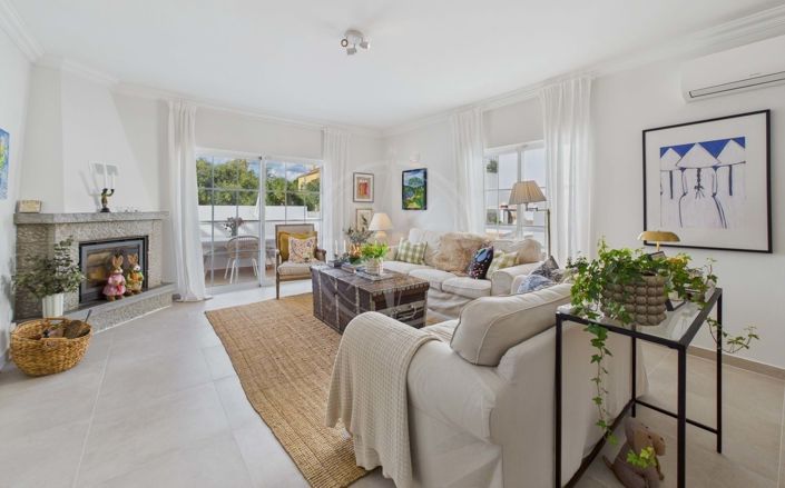 Image No.5-5 Bed Townhouse for sale