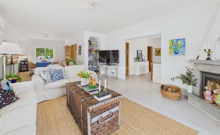 Image No.6-5 Bed Townhouse for sale