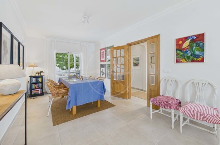 Image No.7-5 Bed Townhouse for sale