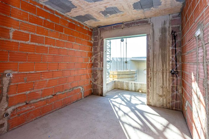 Image No.11-3 Bed Apartment for sale