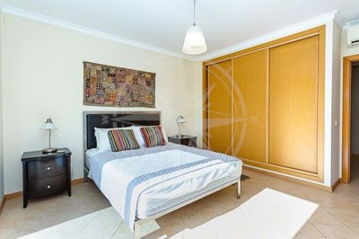 1987-366048-0086b5b4f2b294297643049c268e89554