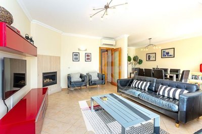 1987-366048-0086b5b4f2b294297643049c268e89554