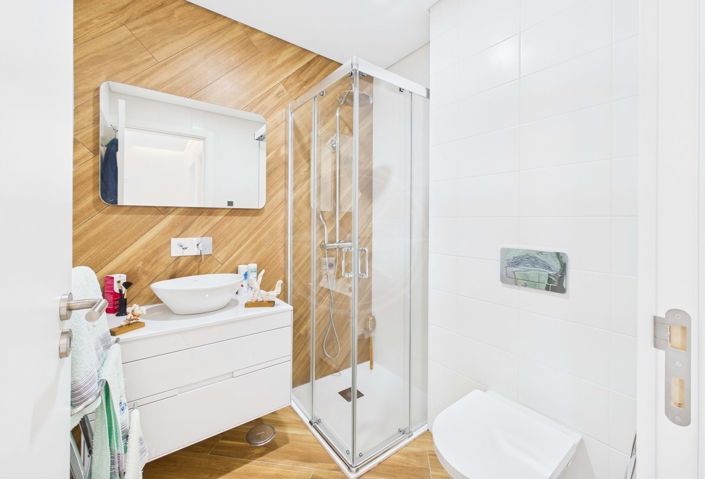 Image No.10-3 Bed Apartment for sale