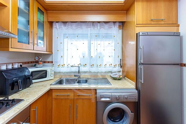 Image No.14-2 Bed Townhouse for sale