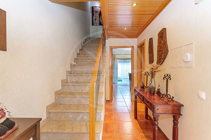 Image No.15-2 Bed Townhouse for sale