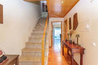 1987-366157-0086b5b4f2b294297643049c268e89554