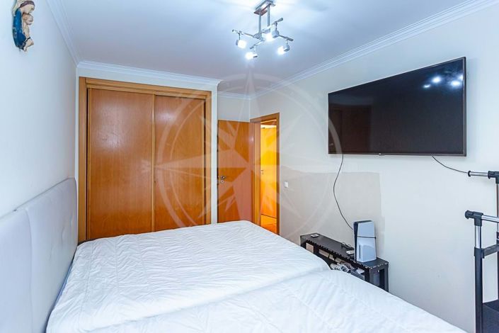 Image No.20-2 Bed Townhouse for sale