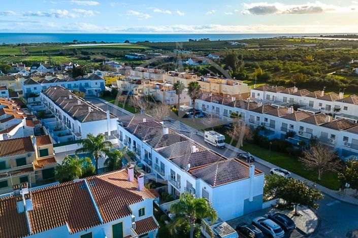 Image No.24-2 Bed Townhouse for sale