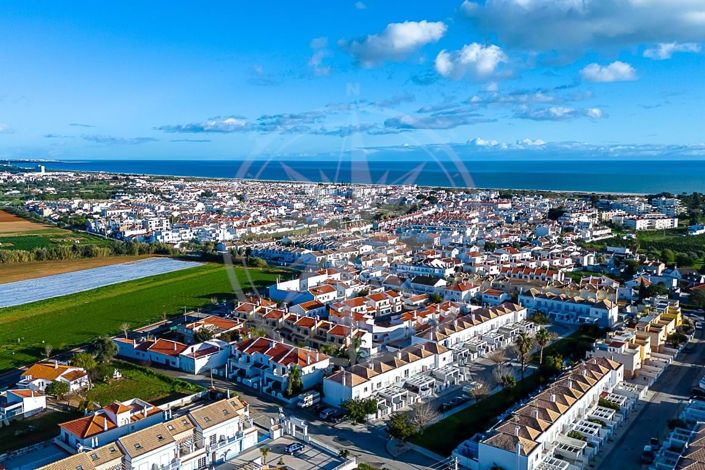 Image No.26-2 Bed Townhouse for sale